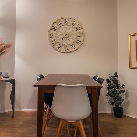 אקורירי Hafnarstraeti 100, Downtown Apartment מראה חיצוני תמונה
