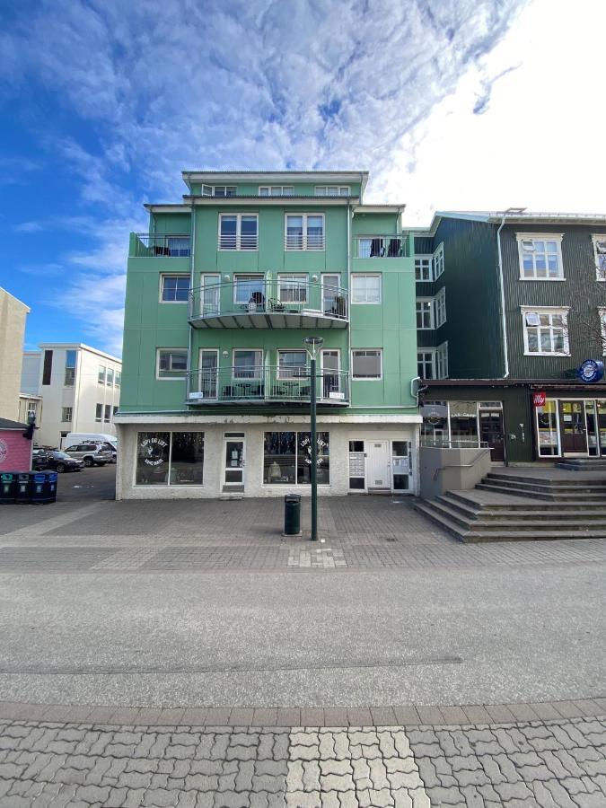 אקורירי Hafnarstraeti 100, Downtown Apartment מראה חיצוני תמונה