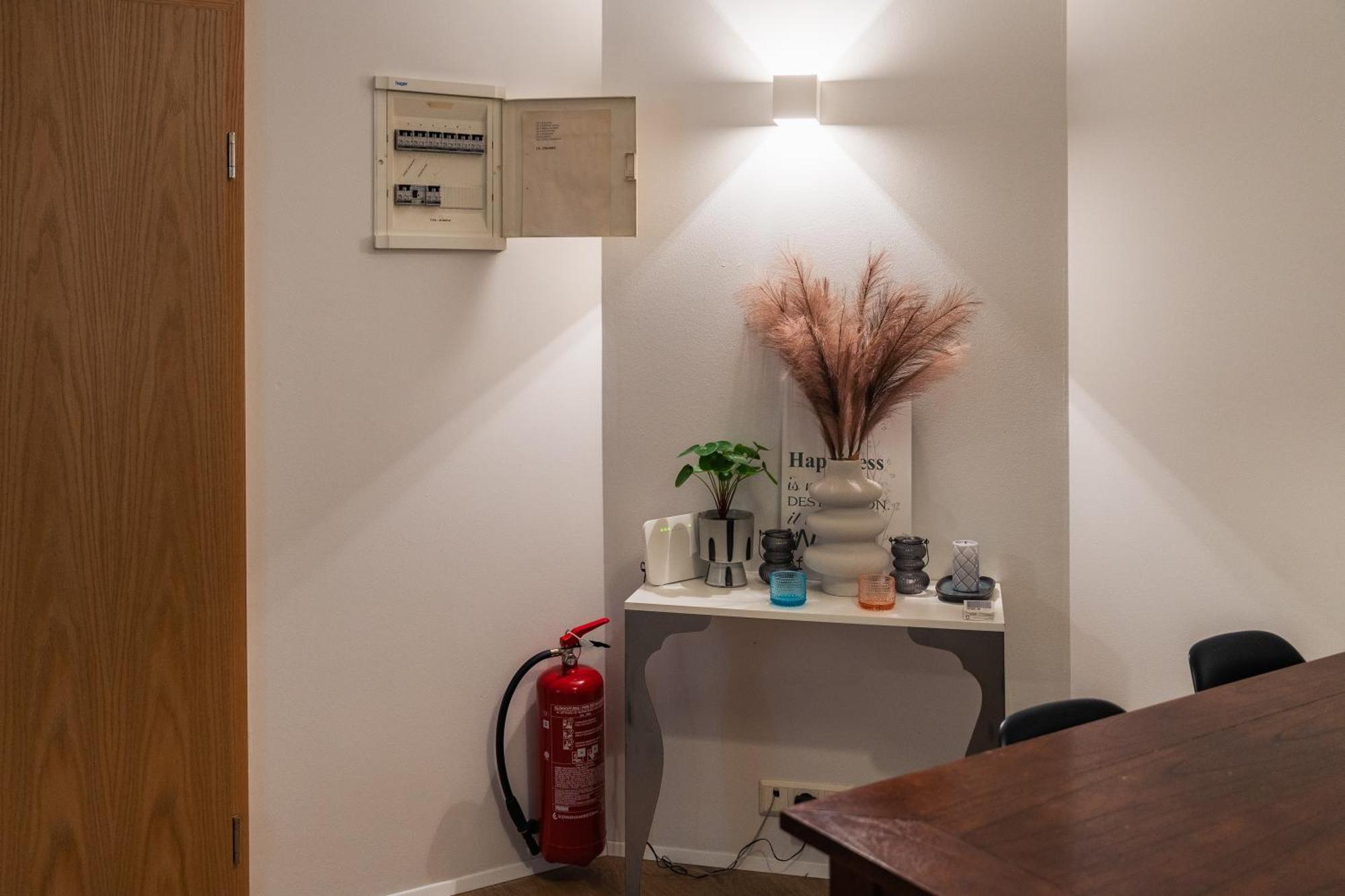 אקורירי Hafnarstraeti 100, Downtown Apartment מראה חיצוני תמונה